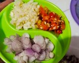 Foto langkah ke 1 dari resep Oseng daging iga sapi.