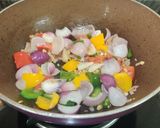 A picture of step 9 of Veg Manchurian with Gravy.