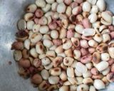 A picture of step 1 of Peanut chutney (Karnataka style).