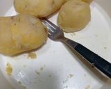 Foto langkah ke 1 dari resep Bola-bola kentang keju.