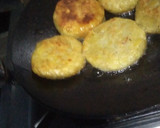 कच्चे केले की टिक्की(kachhe kele ki tikki recipe in hindi) रेसिपी चरण 3 फोटो