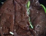 Foto del paso 2 de la receta: Bife de hígado con cebollas y puré de papas!