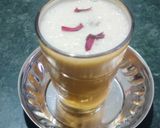 A picture of step 2 of Gulkand Lassi.