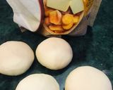 A picture of step 1 of Mince Stuffed Buns.