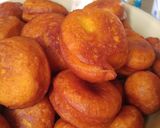 Foto langkah ke 4 dari resep Donut ubi kuning.