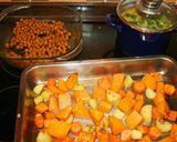 Foto del paso 3 de la receta Crema de verduras asadas con garbanzos crocantes