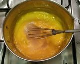 A picture of step 11 of Mango Bavarios.