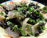 Foto del paso 9 de la receta: Alubias negras, blancas a la provenzal con callos madrileños