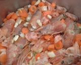 Foto del paso 1 de la receta: Merluza de Celeiro con mariscos