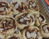 Foto langkah ke 4 dari resep Cinnamon Rolls Cream Cheese Frosting.