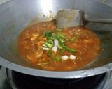 Foto langkah ke 8 dari resep Asam Manis Udang Wortel dan Buncis.