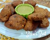 A picture of step 4 of Moth Bean and Bengal Gram Daal Vadas.
