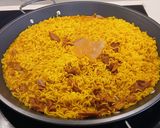Foto del paso 3 de la receta: Fideuá de Fideos Chinos con Codillo y Pavo al Limón