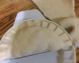 Foto del paso 5 de la receta: Empanadas camarón queso 🍤🧀