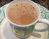 अदरक वाली चाय (Adrak wali chai recipe in hindi) रेसिपी चरण 3 फोटो