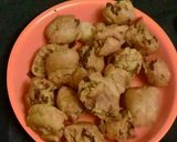 A picture of step 4 of Pav pakora.