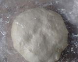 A picture of step 3 of Chiken Buns.