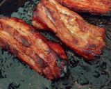 BBQ szószba pácolt csont nélküli oldalas grillezve, párolt káposztával.#gluténmentes recept fázis 6 fotója