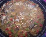 Foto del paso 4 de la receta Merluza con setas y gambas