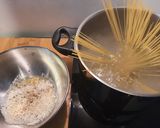 Une image de l'étape 1 de Tourbillon de Spaghetti à l'ail et parmesan.