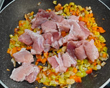 Foto del paso 5 de la receta: Noodles de arroz con salsa de tomate casera y panceta