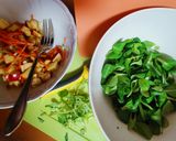 Salat aus Möhre Frühlingszwiebel und Feldsalat Rezeptschritt 3 Foto
