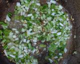 हरा प्याज़ और टमाटर की सब्ज़ी रेसिपी चरण 4 फोटो