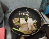 Foto langkah ke 4 dari resep Sup ikan tipalia.