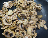 Foto del paso 3 de la receta: 🍄Champiñones al ajillo 🧄