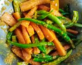 A picture of step 2 of Chilli Carrot Pickle.