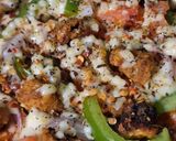 A picture of step 6 of Chicken Shawarma Pizza.