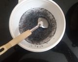 A picture of step 11 of Pulpy black grape juice.
