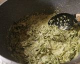 Foto del passaggio 3 della ricetta Risotto agli asparagi di monte, e pancetta toscana