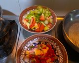 Foto langkah ke 2 dari resep Garang Asem Ayam dengan Pengganti Santan.