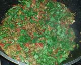 A picture of step 4 of Chicken vegetable macroni kabab.