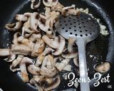 A picture of step 2 of Button Mushroom Stir Fry.