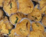 A picture of step 7 of Pakoda chaat.