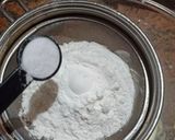 A picture of step 4 of Chocolate cake (without eggs).