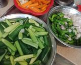 A picture of step 1 of Vegetables pickle.