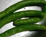 A picture of step 1 of Hara dhania chutney in summer style.