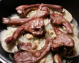 Foto del paso 16 de la receta Chuletillas de cordero, en salsa de ajos crudos y mostaza