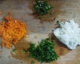 A picture of step 1 of Jowar-Bajri Thalipeeth.