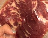 รูปขั้นตอนการทำที่ 2 ของ หมูผัดซอสโคชูจัง