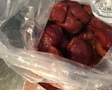Une image de l'étape 1 de Compote de rhubarbe et pêches de vigne à la vanille.