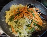 Foto langkah ke 3 dari resep Bihun Goreng Bakso.