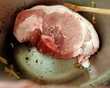 Une image de l'étape 4 de ROUELLE DE PORC A L'ITALIENNE A LA NUTRICOOK SEB.