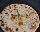 A picture of step 4 of Lunch box paneer paratha.