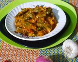 A picture of step 3 of Dahi bhindi(curd okra).