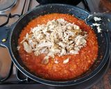 Foto del paso 7 de la receta: Macarrones con pollo y tomate