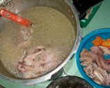Foto langkah ke 2 dari resep Sop Ayam Kampung.